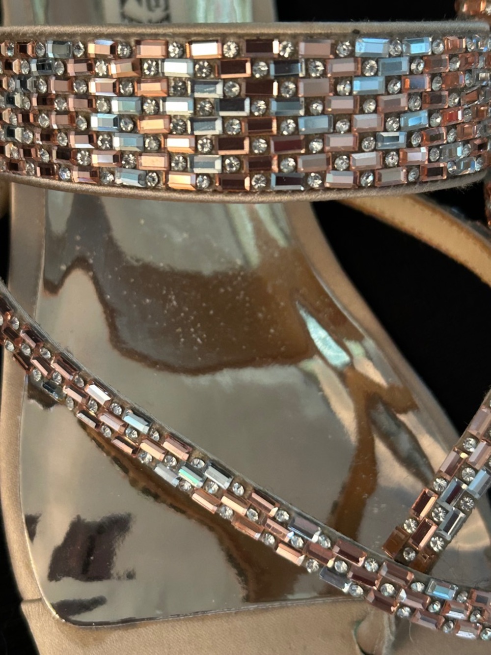 Badgley Mischka Rose Gold Beaded Strappy Sandals NWOT Size 6.5 - Picture 2 of 4
